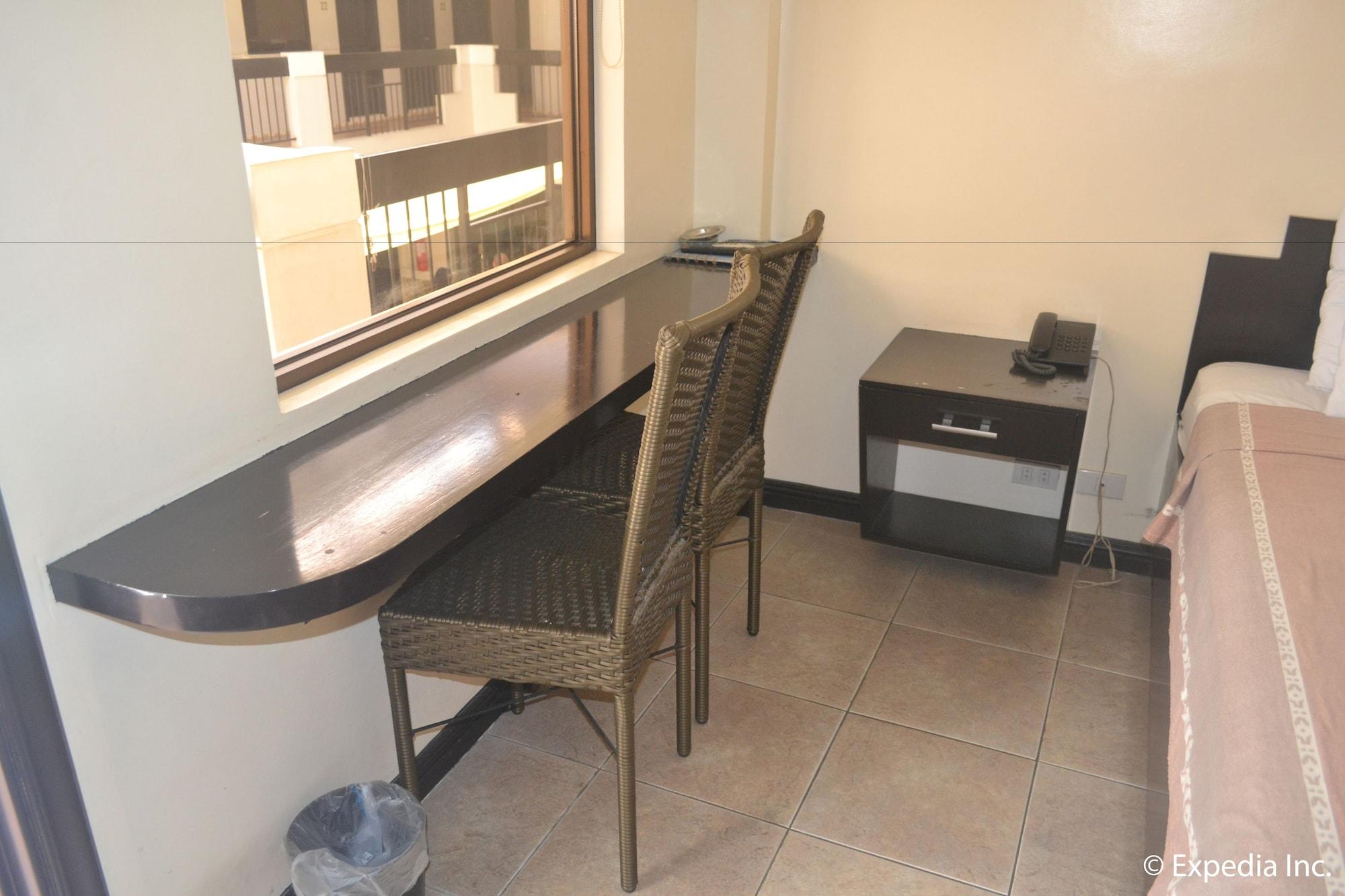 Boomerang Hotel Angeles Bagian luar foto