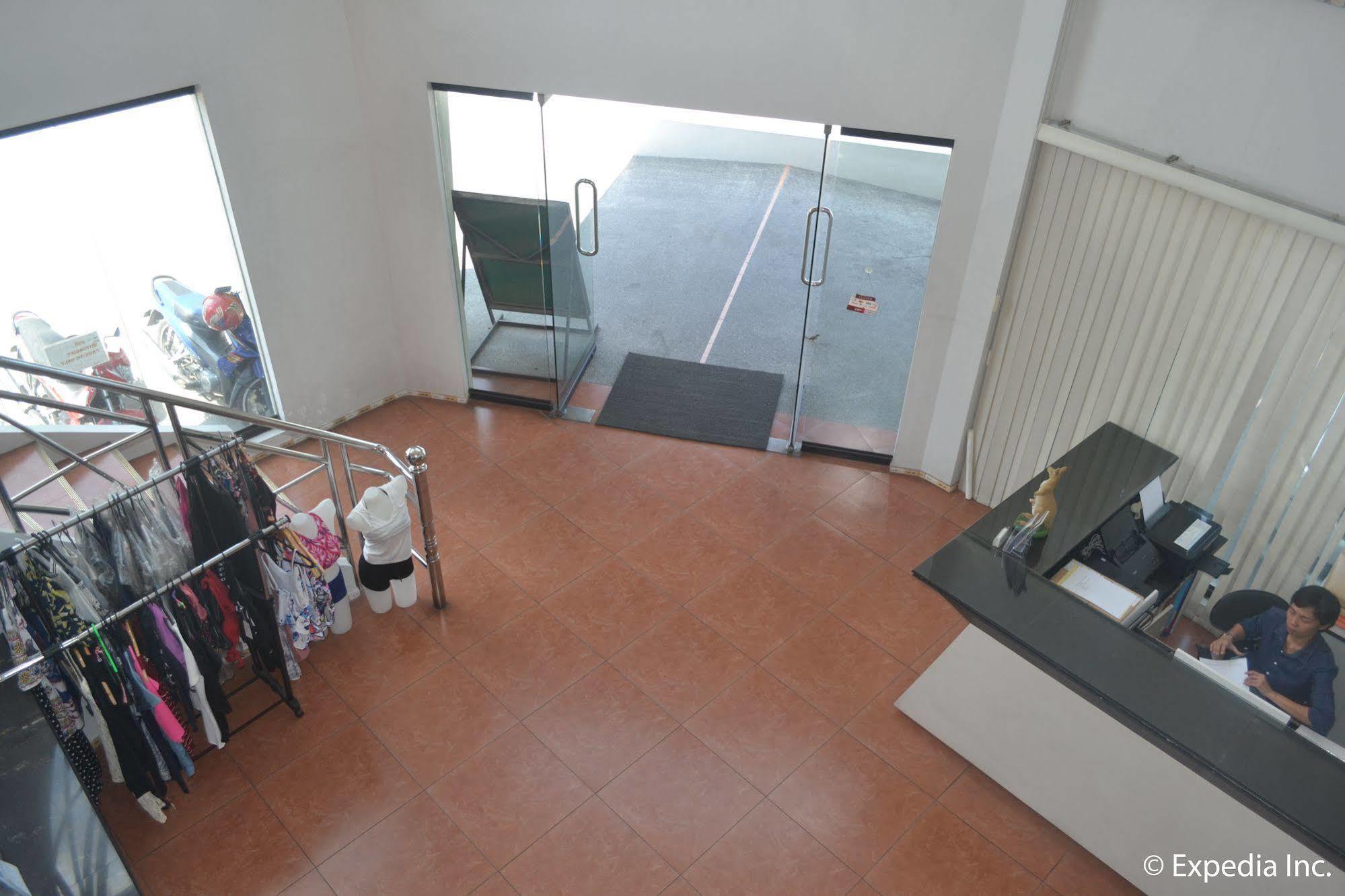 Boomerang Hotel Angeles Bagian luar foto