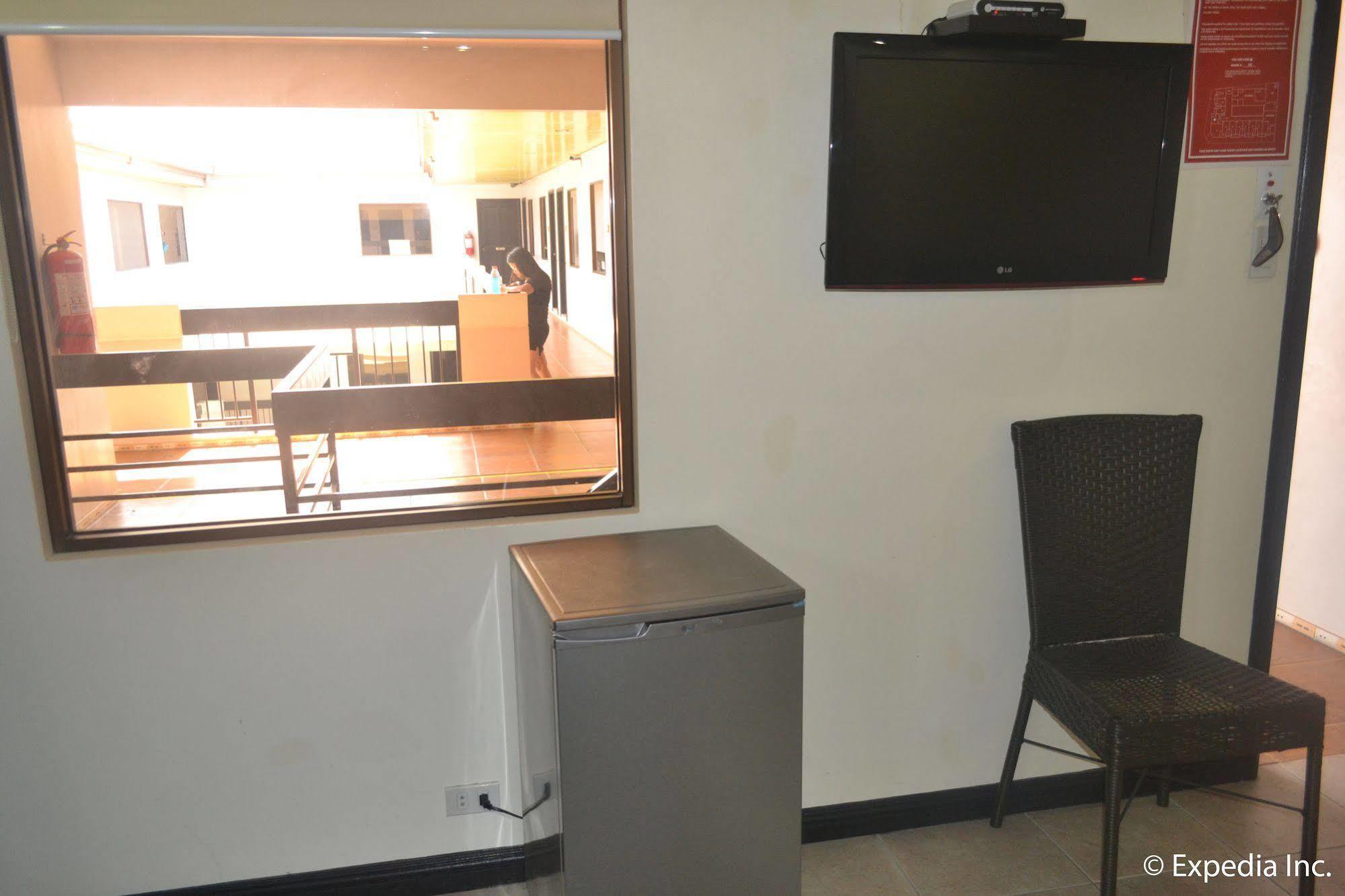 Boomerang Hotel Angeles Bagian luar foto