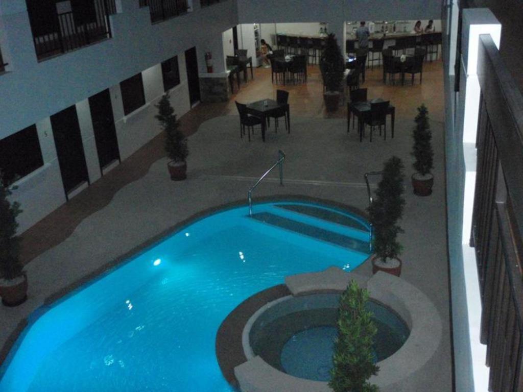 Boomerang Hotel Angeles Bagian luar foto