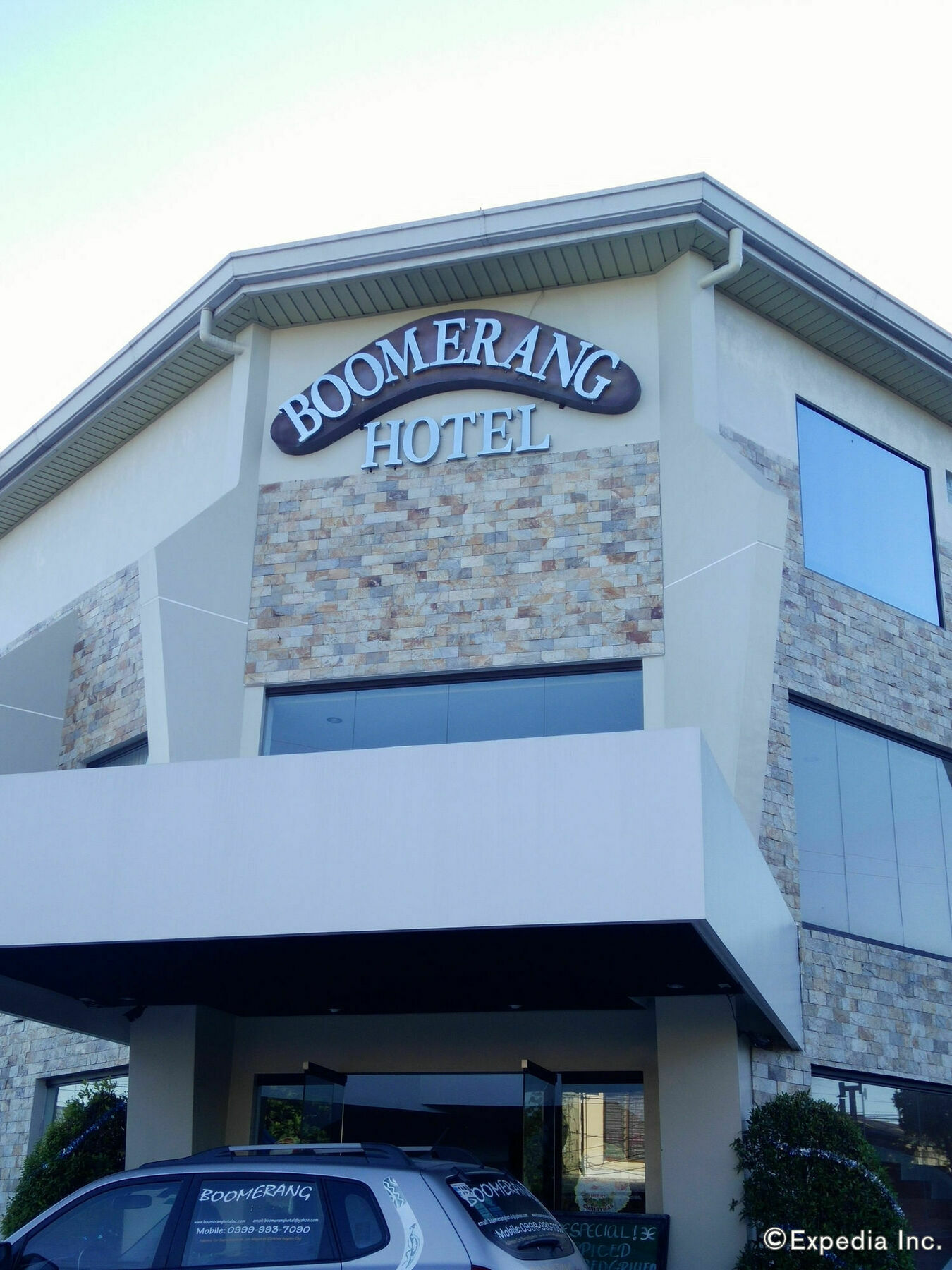 Boomerang Hotel Angeles Bagian luar foto